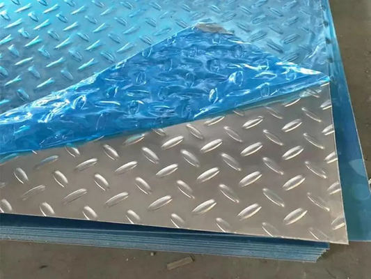 316L स्टेनलेस स्टील उभरा प्लेट 0.3MM-3MM हॉट रोल्ड कोल्ड रोल्ड मिल एज